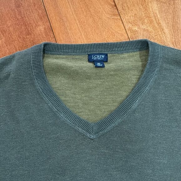J. Crew Heathered Green Vintage Look 100% Cotton V-Neck Sweater Men's XL - Picture 2 of 9